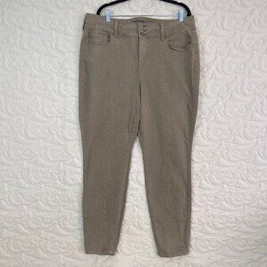 Torrid Jeggings Snakeskin Beige Size 20 Regular